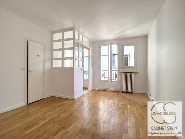 Beau Studio à vendre!