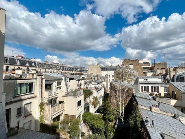 Beau studio au cœur Paris 17eme