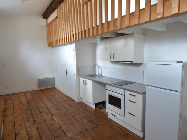 Beau Studio avec Mezzanine