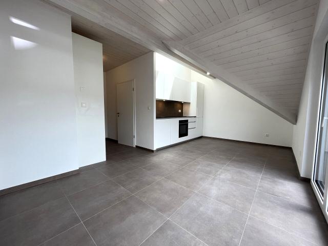 Beau studio avec balcon à Carrouge VD