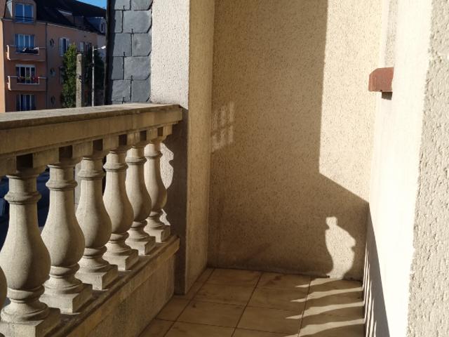 Beau studio avec balcon NOISY LE GRAND