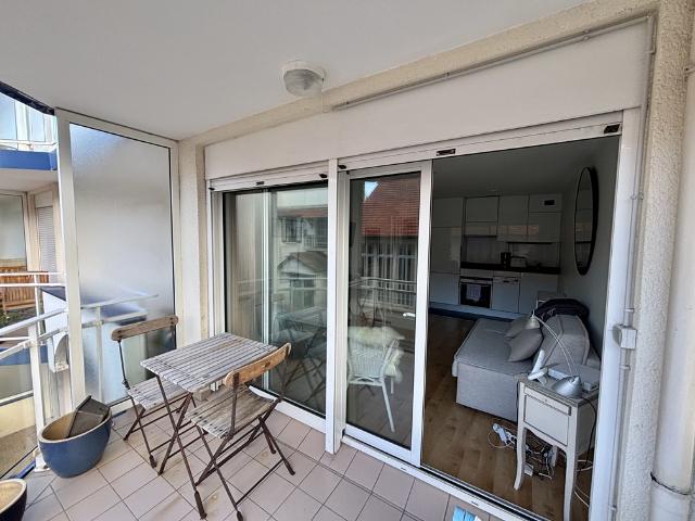 Beau studio cabine exposé Sud