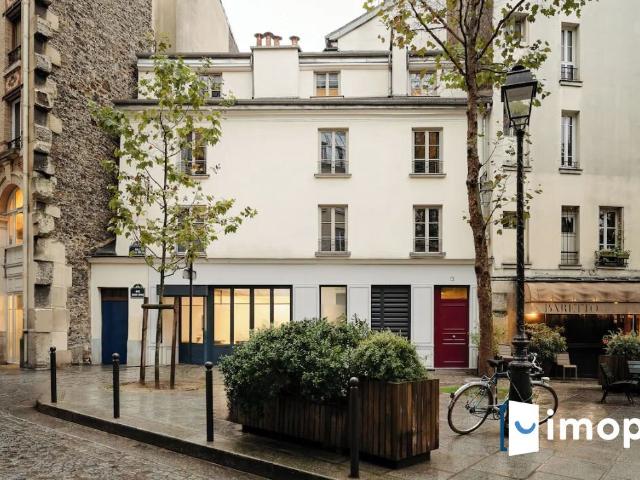 BEAU STUDIO CALME ET SANS VIS A VIS