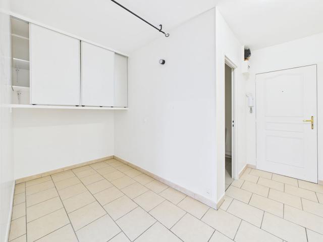 BEAU STUDIO CHARTRES CHAUFFAGE ET EAU COMPRIS