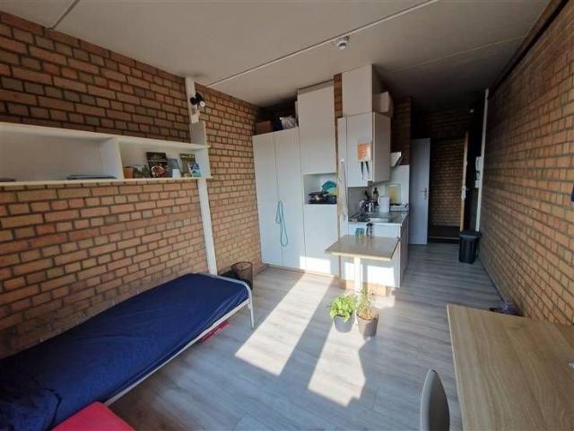 BEAU STUDIO DANS IMMEUBLE STUDENT, VENDU AVEC GESTION LOCATI