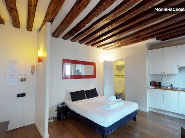 Beau studio dans le Marais