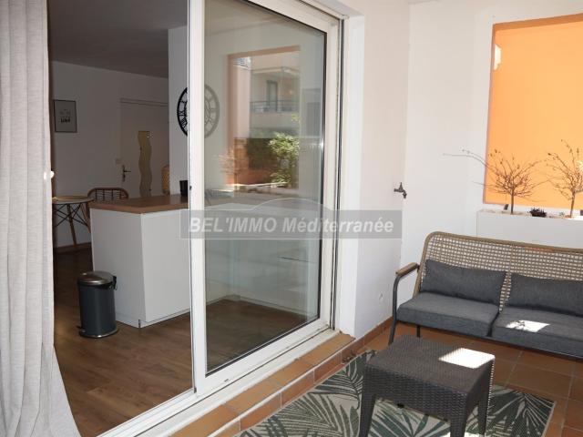 Beau studio de 28 m2 et avec terrasse 27m² Cavalaire sur Mer