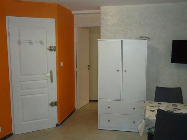 Beau studio entièrement rénové 20m² centre