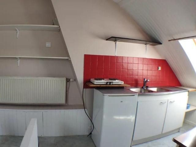 Beau studio meublé 16m² pour étudiant e