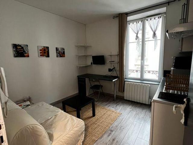 Beau studio meublé 18m² Nancy Thermal
