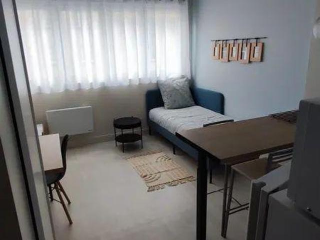 Beau studio meublé 19m2 refait à neuf et isolé