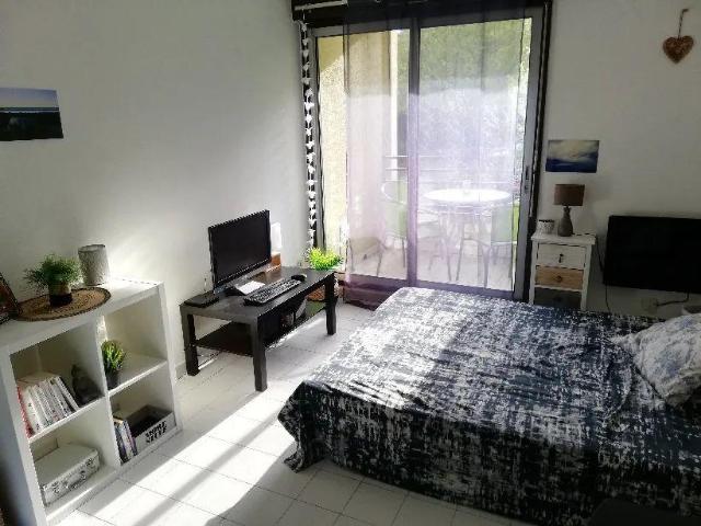 Beau studio meublé 20m² avec parking