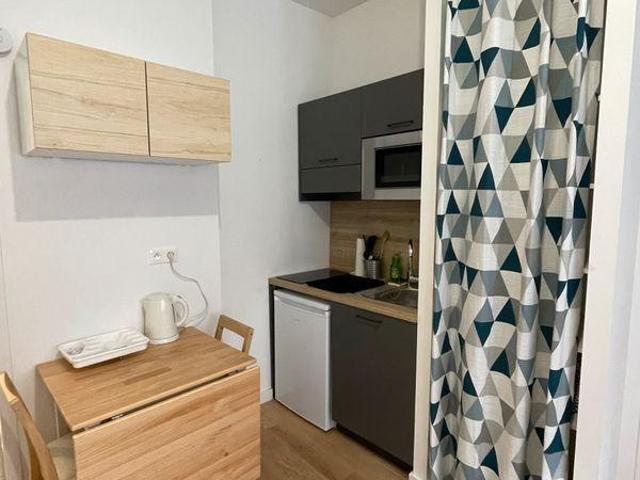 Beau studio meublé 20m² lumineux