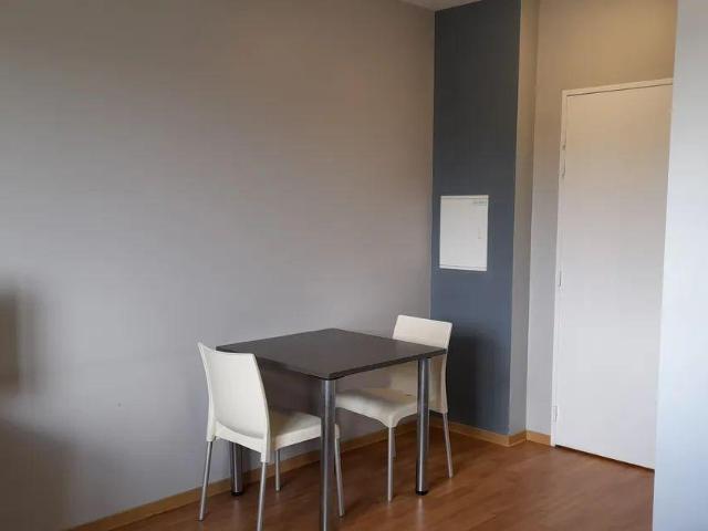 Beau studio meublé 21 m² dans résidence étudiante
