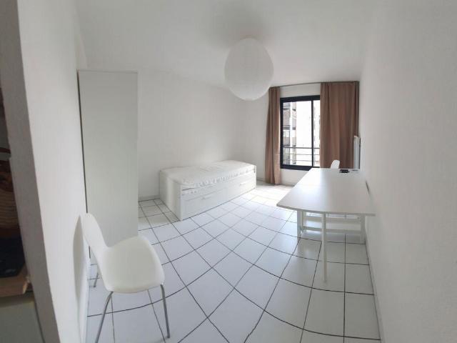 Beau studio meublé 21m²