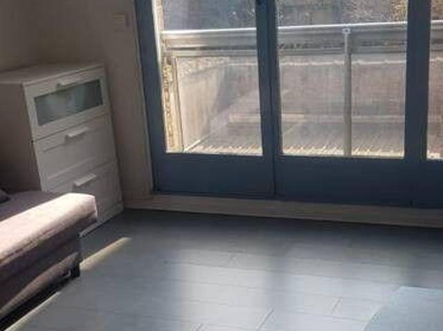 Beau studio meublé 22 m²