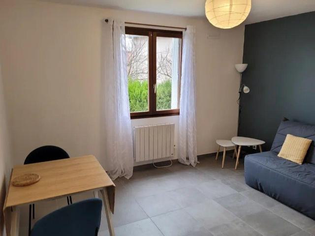 Beau studio meublé 22 m² refait à neuf
