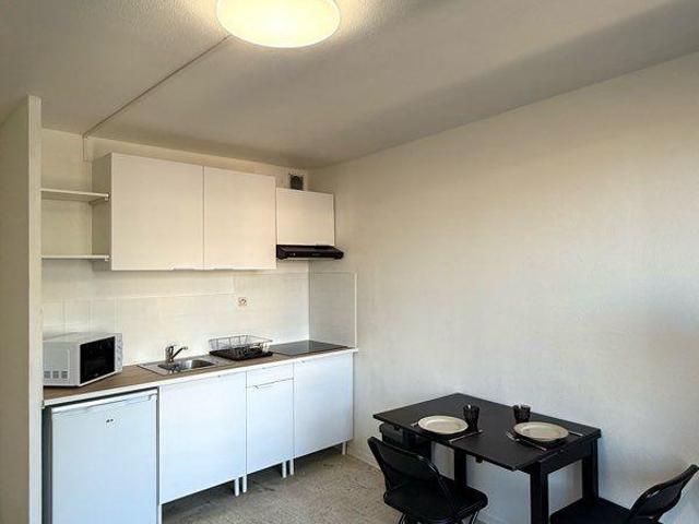 Beau studio meublé 23m² au cœur de Marseille