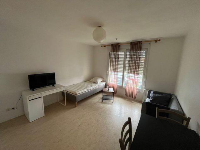 Beau studio meublé 23m² campus CHU