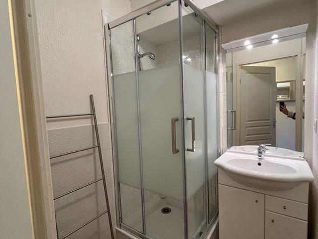 Beau studio meublé 23m² rénové