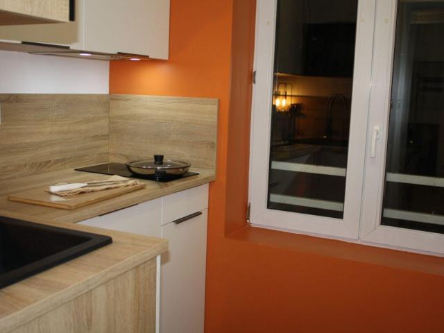 Beau studio meublé 23m² traversant refait à neuf