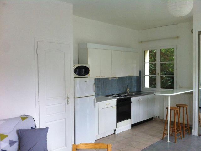 Beau studio meublé 24m² avec jardin