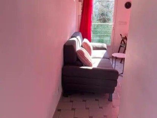 Beau studio meublé 24m² avec terrasse