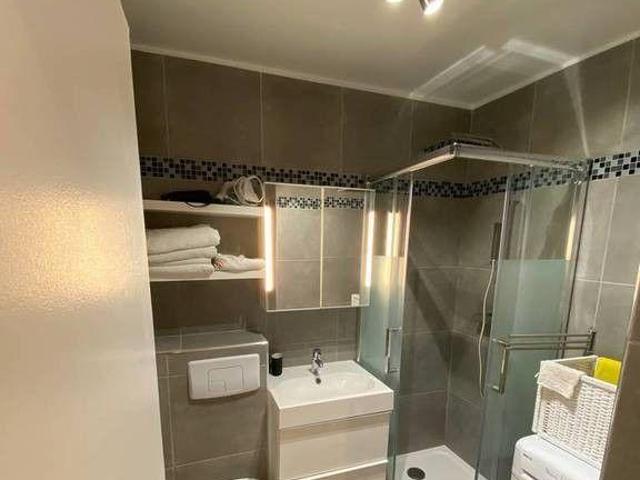 Beau studio meublé 24m² refait à neuf La Défense