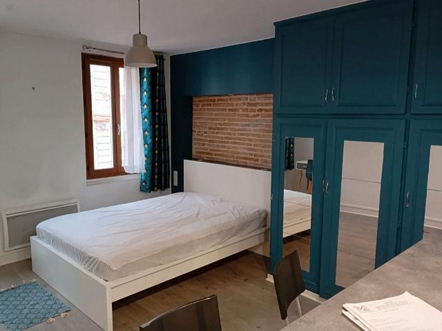 Beau studio meublé 24m² rénové