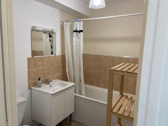 Beau studio meublé 25m² Lille Vauban Catho