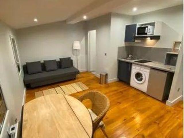 Beau studio meublé 25m² rue Faubourg Bonnefoy