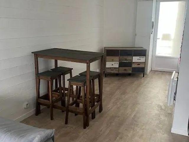 Beau studio meublé 25m² 17, rue Des Banchais