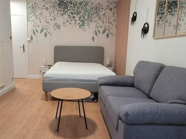 Beau studio meublé 26m ²