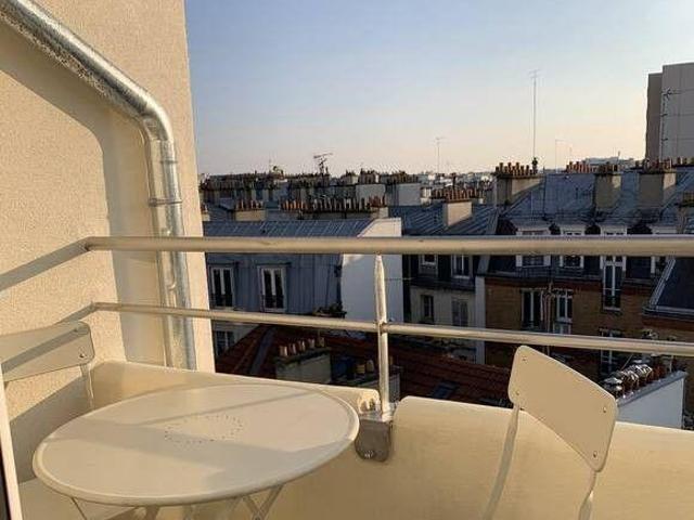 Beau studio meublé 28m² avec balcon