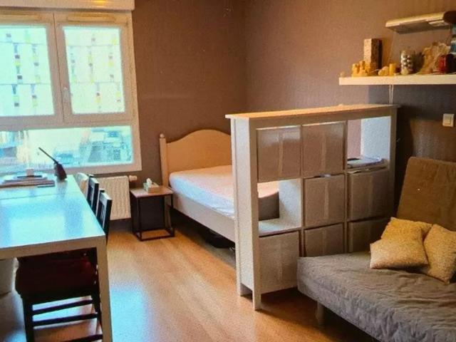 Beau studio meublé 28m² JAUDE hyper centre