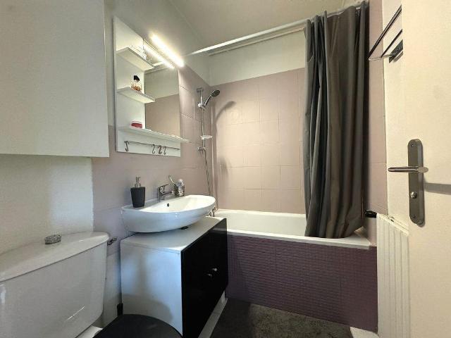 Beau studio meublé 28m² 10 min du RER E
