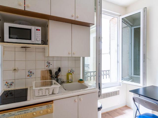 Beau studio meublé 28m²