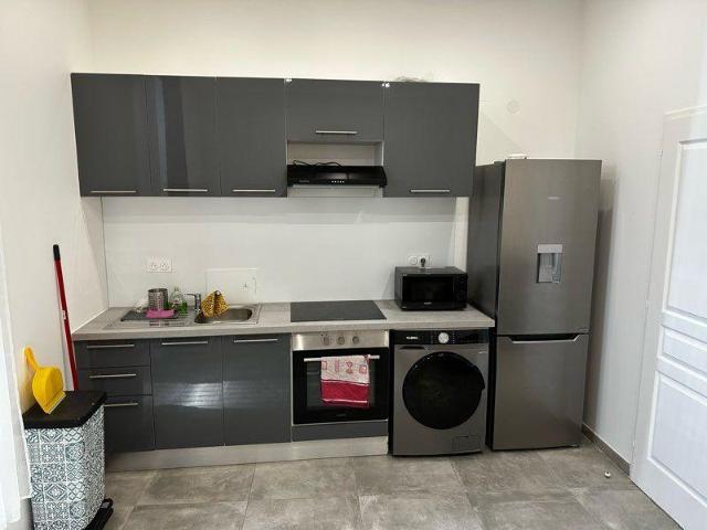 Beau studio meublé 28m²