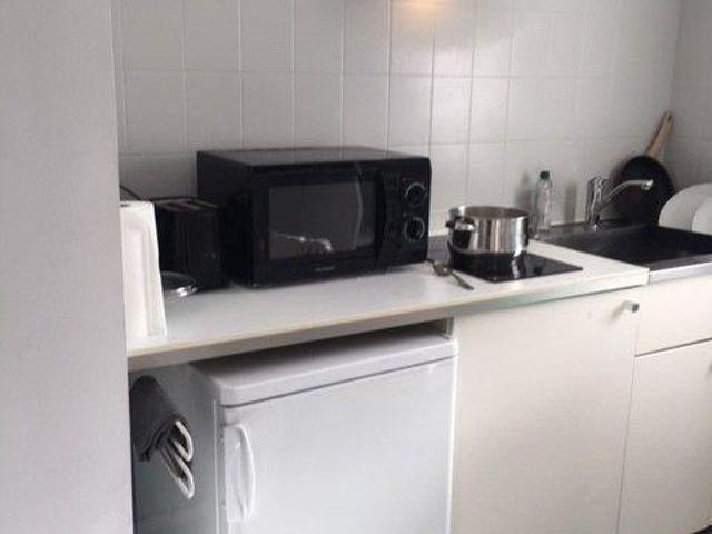 Beau studio meublé 29m2 à NANTES JONELIERE