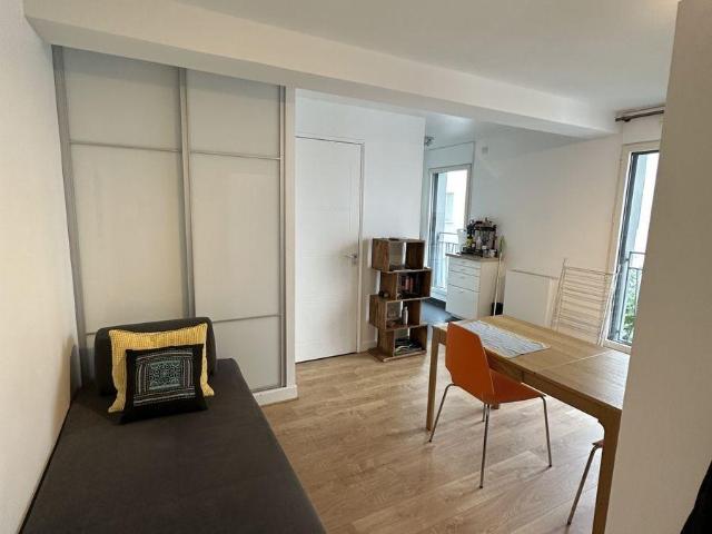 Beau studio meublé 32m² au calme sur jardin