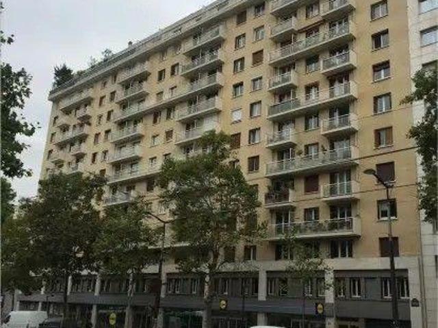 Beau studio meublé 32m² avec balcon