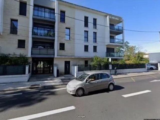 Beau studio meublé 34 m2 Caudéran courte durée