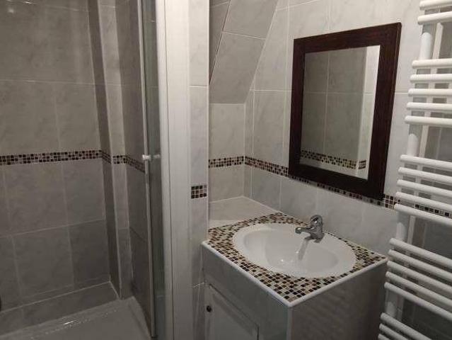 Beau studio meublé 34 m² proche Guy Moquet