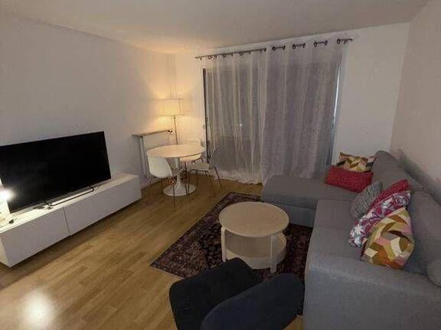 Beau studio meublé 35m² vue dégagée sur Paris