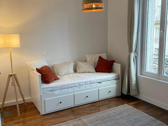 Beau studio meublé de 19,5m² calme sans vis à vis