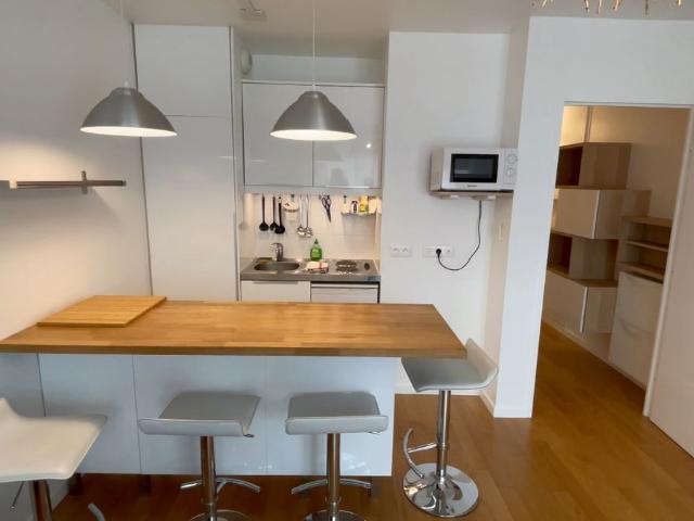 Beau studio meublé de 26 m2, Paris XVième
