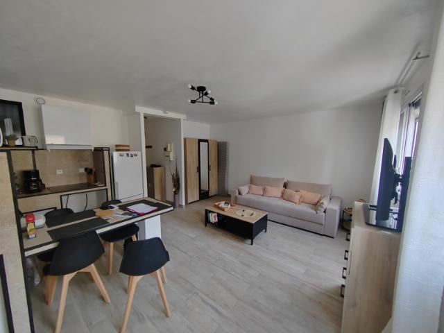BEAU STUDIO MEUBLE DE 29,55 M2
