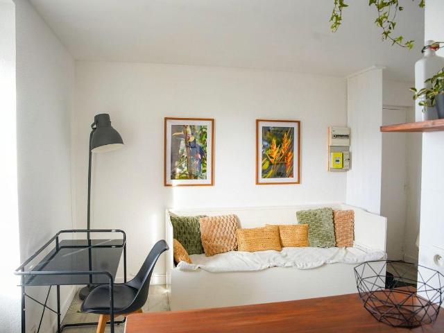 Beau studio meublé et rénové 18m²