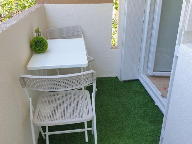 Beau studio meublé et rénové 18m² + parking