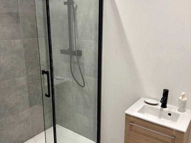 Beau studio meublé et rénové 26m²